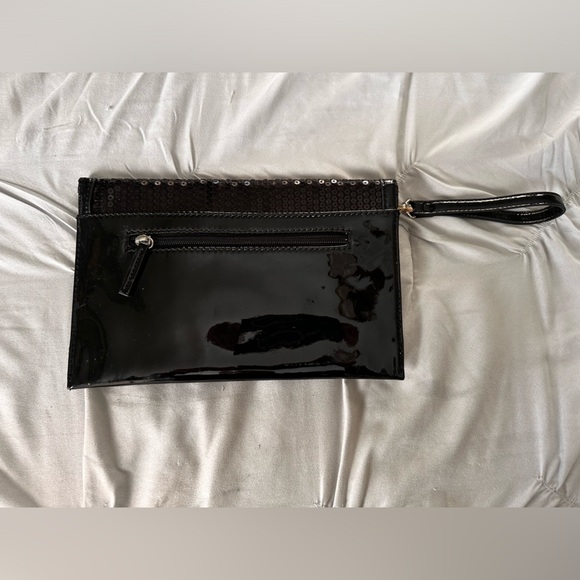 Black patent Nine & Co. Clutch - Picture 2 of 4